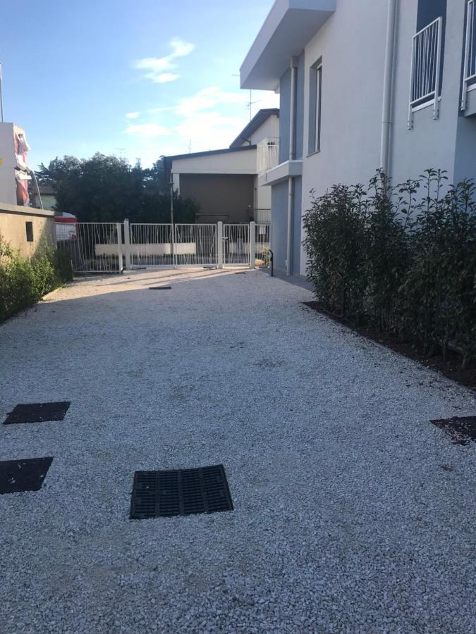 Villa Karolina デセンツァーノ・デル・ガルダ エクステリア 写真