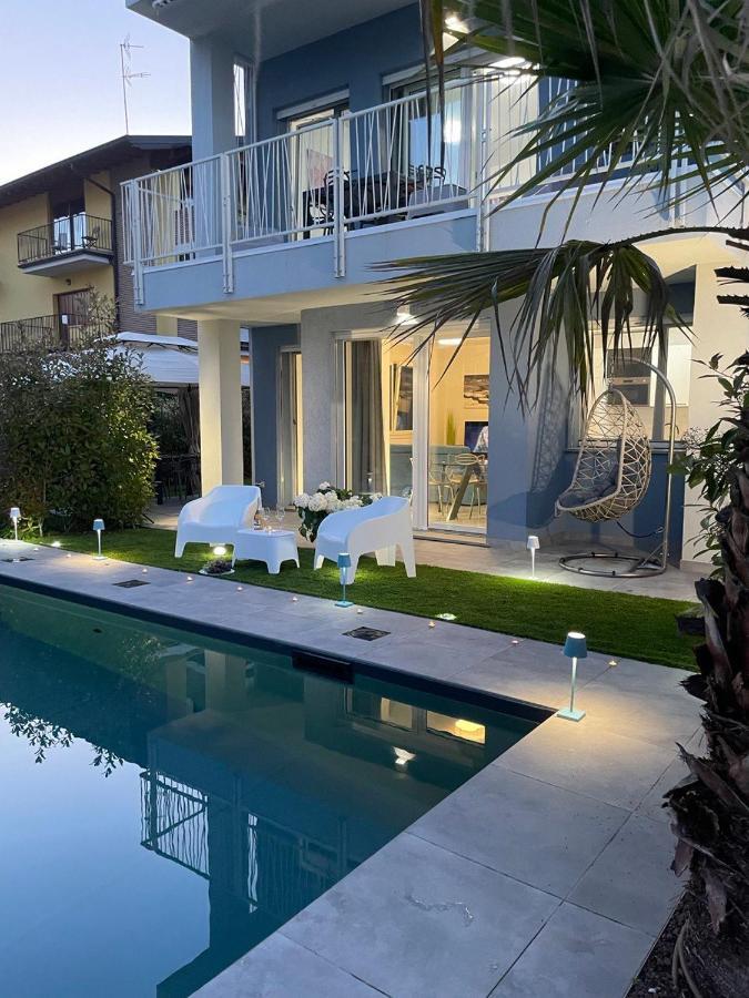 Villa Karolina デセンツァーノ・デル・ガルダ エクステリア 写真