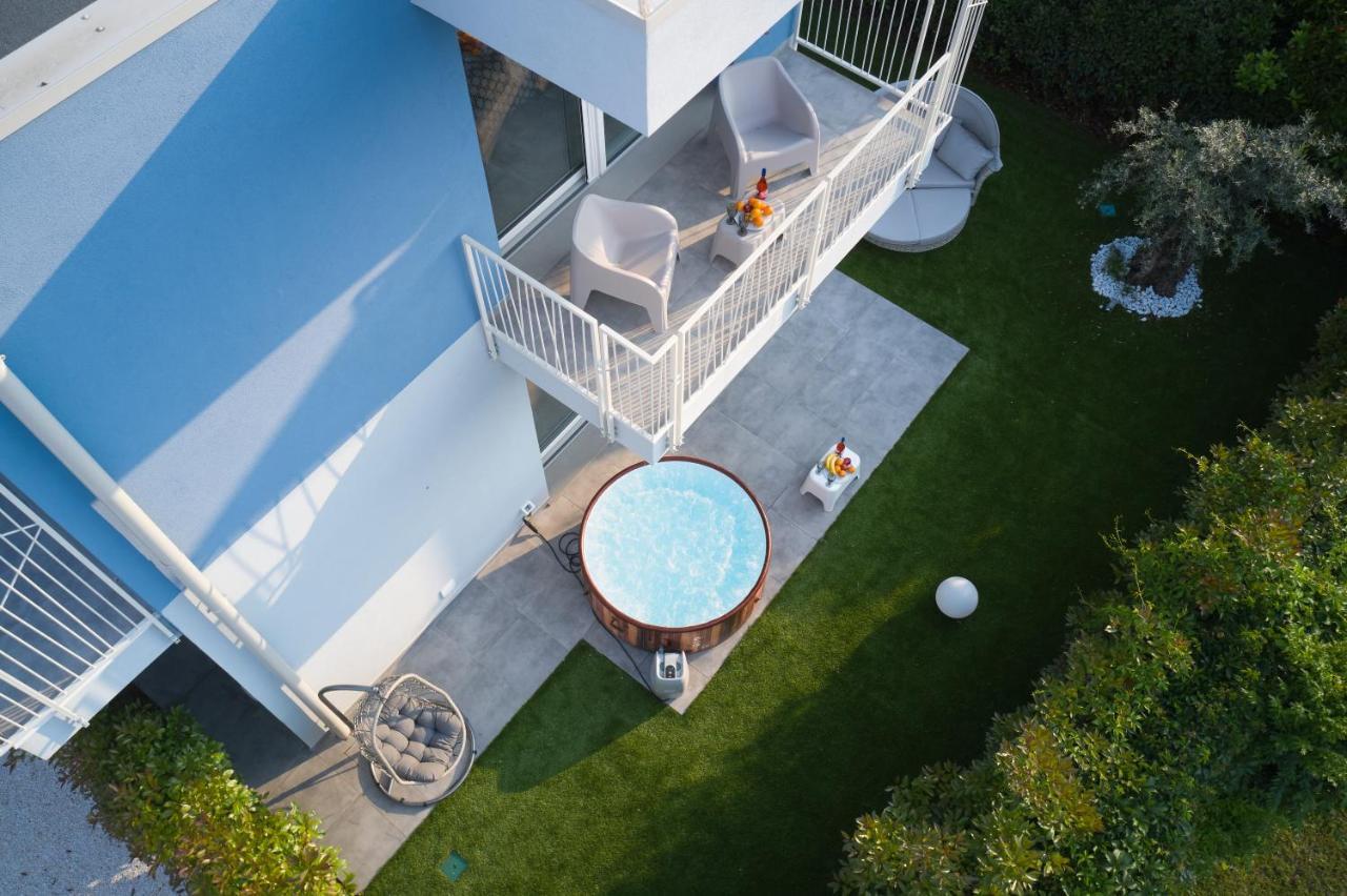 Villa Karolina デセンツァーノ・デル・ガルダ エクステリア 写真