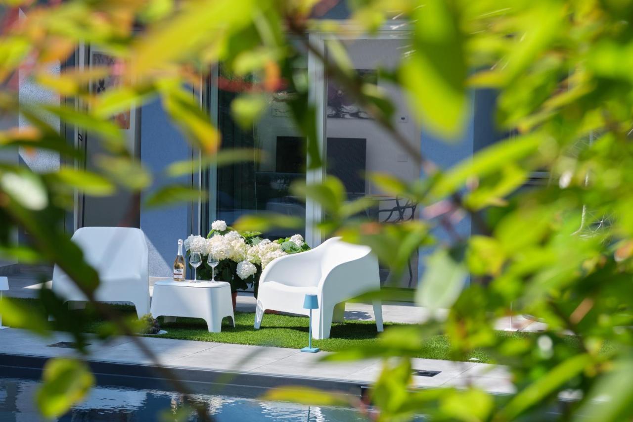 Villa Karolina デセンツァーノ・デル・ガルダ エクステリア 写真